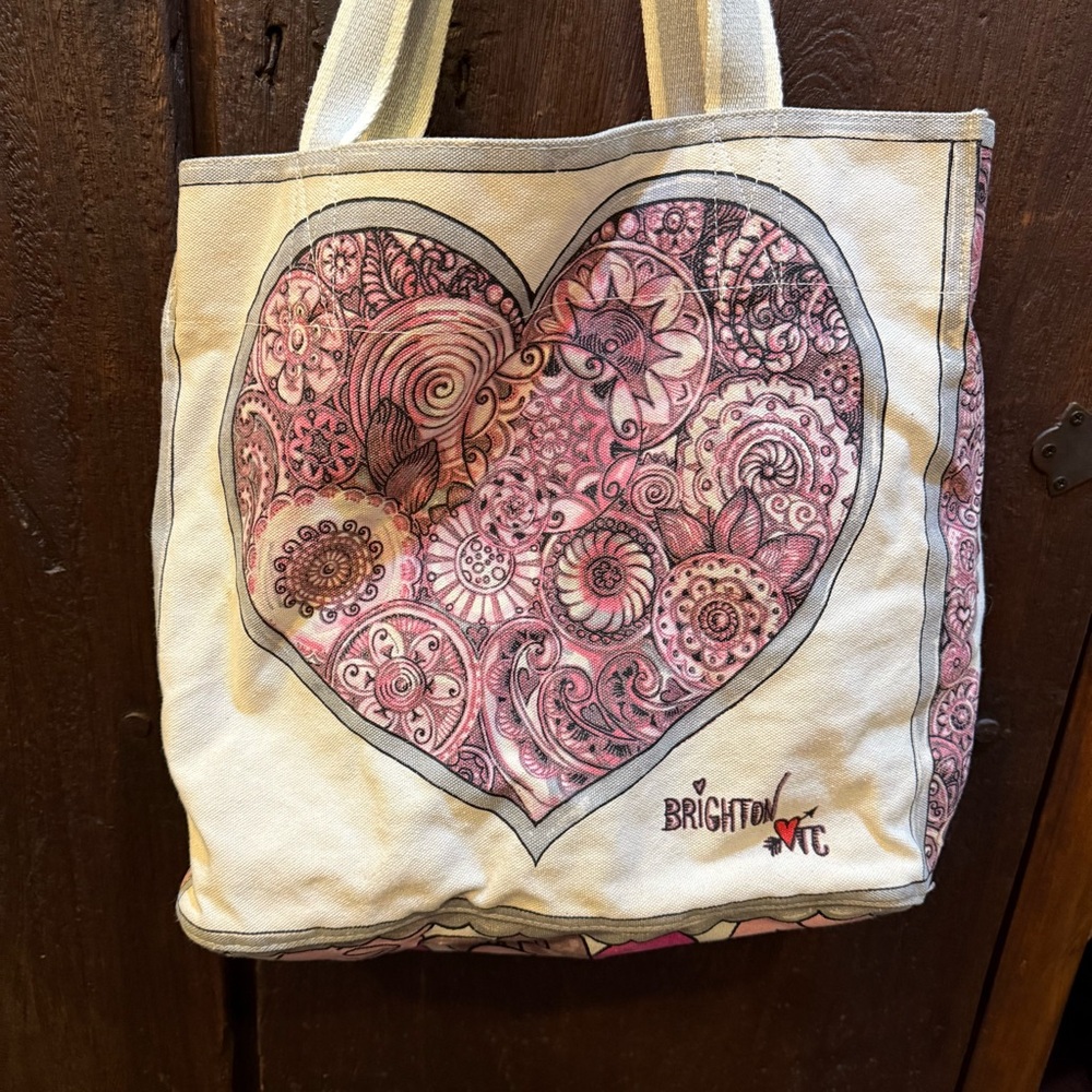 Brighton Tom Clancy Pink Cream Canvas Heart Beach Market Tote Bag Limited Edit